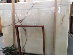 white-onyx-1